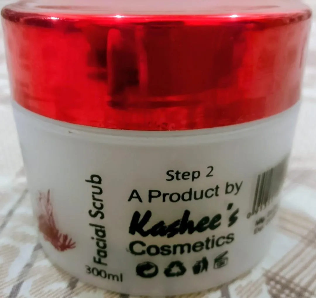 Kahees  Saffron Whiteing Facial scrub For All skin Type